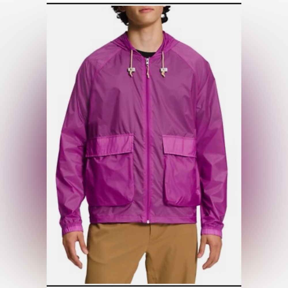 Like New The North Face Men’s Translucent Purple Cactus Flower Windbreaker Sz XL